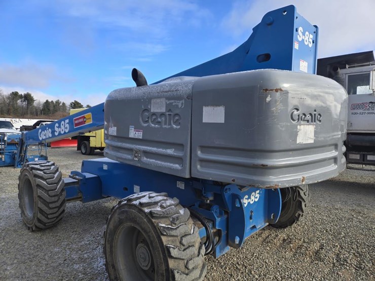 2007-genie-s85-image-22