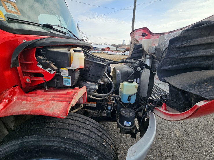 2018-freightliner-s2g-image-39