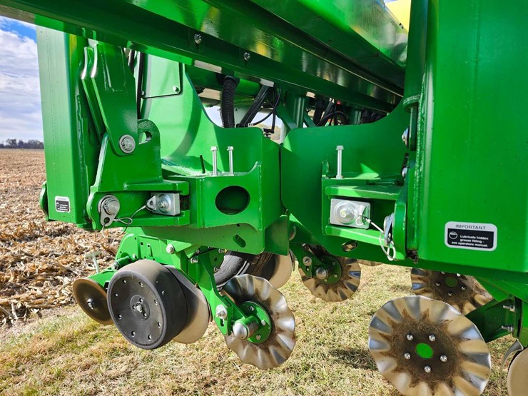 2021-john-deere-1795-image-22