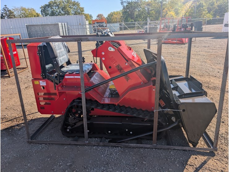 agt-sda-140t-mini-wheel-loader-image-1