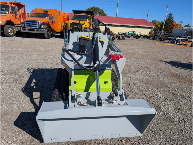 landhero-ldh-t460-mini-skid-steer-image-15