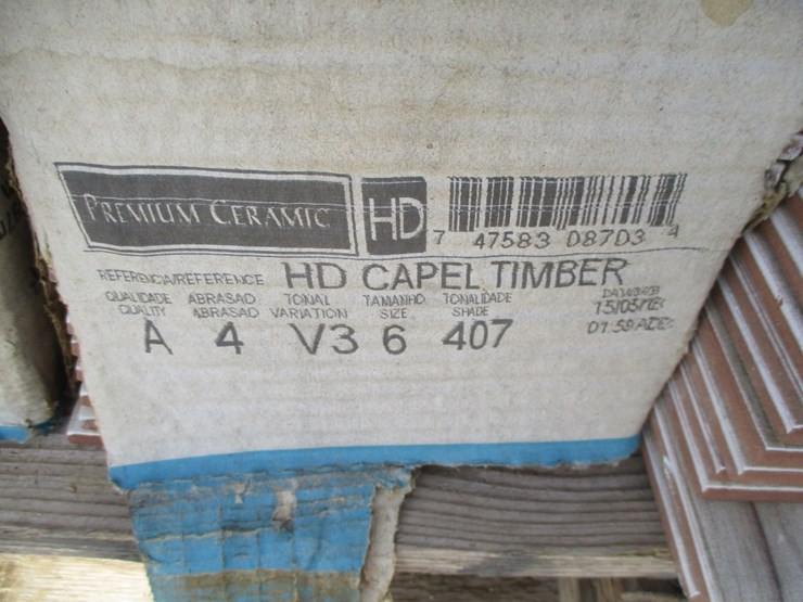 lot-of-ceramic-tiles-&-faux-wood-blinds-image-4