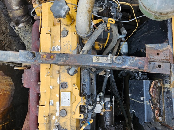 deere-200d-lc-image-21