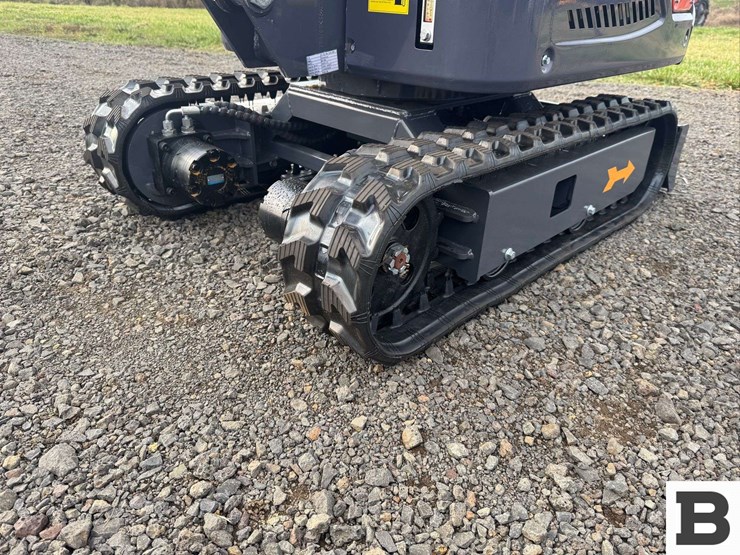 2025-cfg-industrial-mx15rx-mini-excavator-image-13