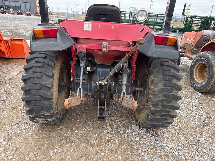 mahindra-2810-image-5