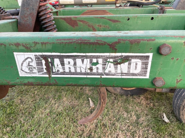 farmhand-soil-saver-13-shank-disc-chisel-image-17