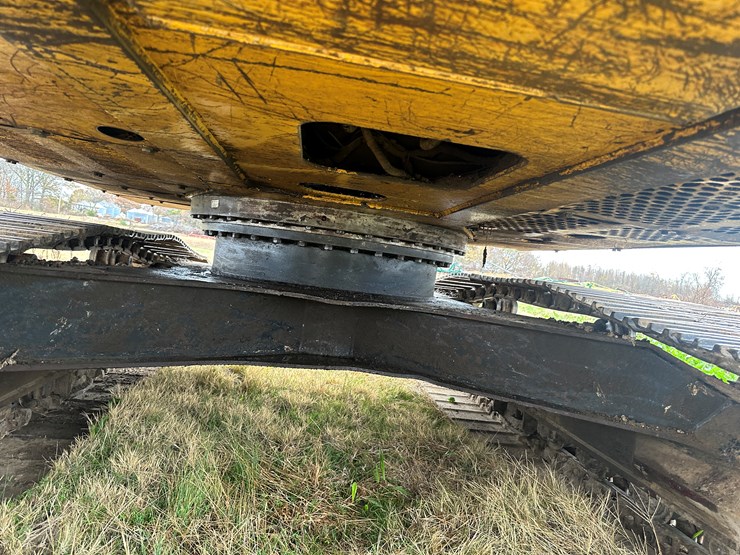 deere-790e-lc-image-15