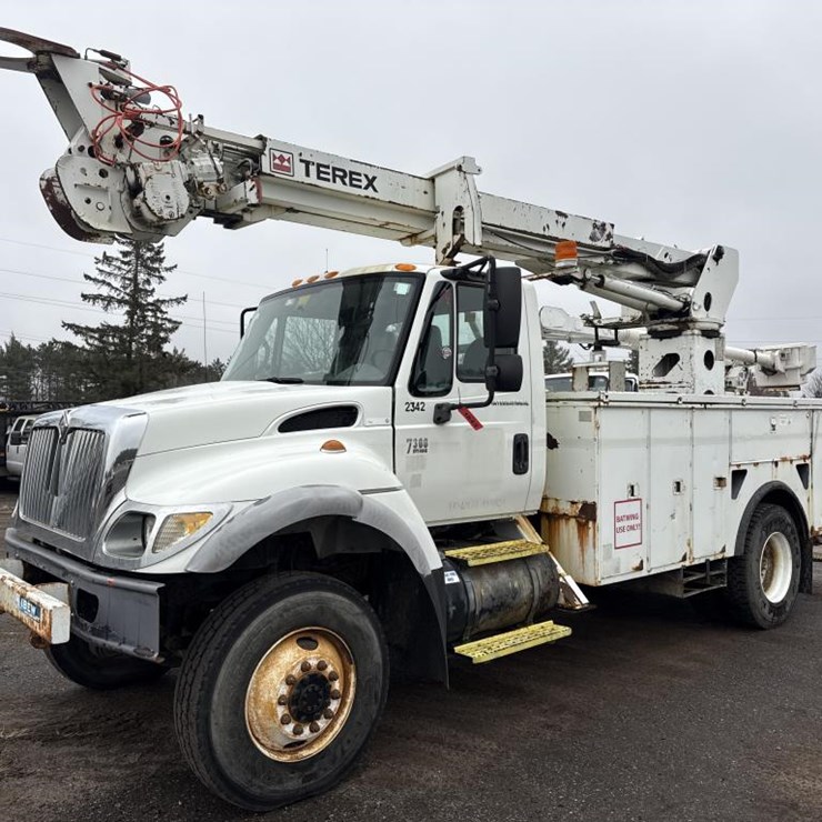 2006 INTERNATIONAL 7300