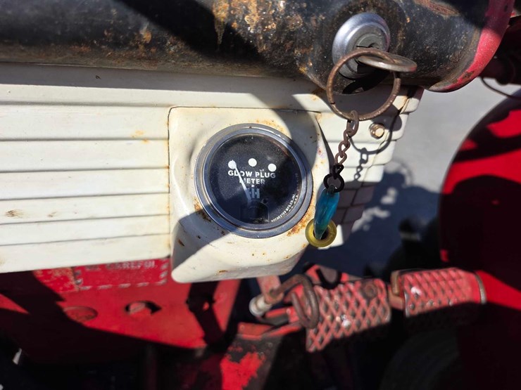 case-ih-560-image-54