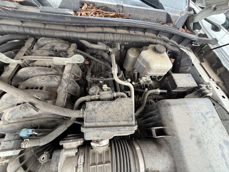 2012-infiniti-qx56-image-60