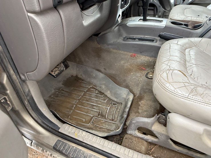 2004-jeep-liberty-image-22