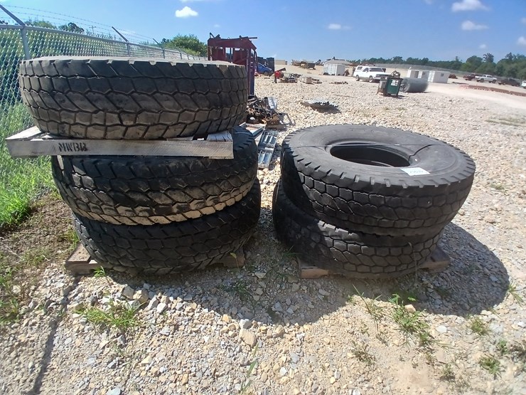 #20630-•-5--bridgestone-loader-tires-image-5