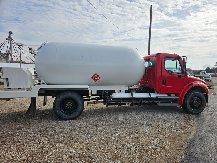 2016-freightliner-s2g-image-19