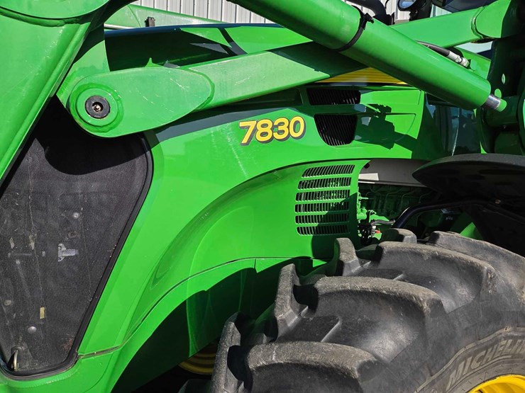 2010-john-deere-7830-image-11