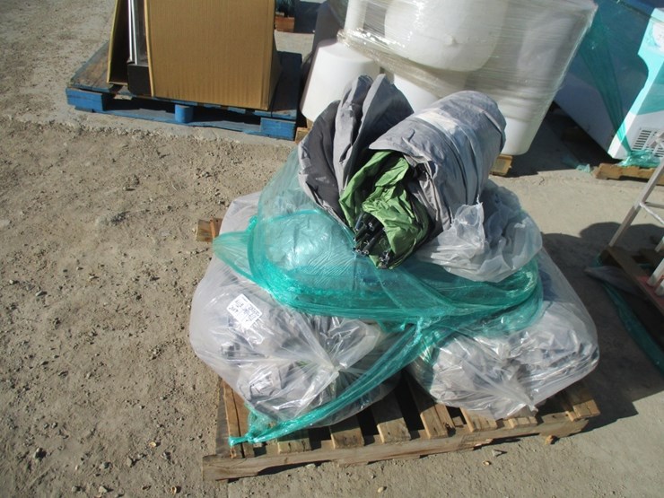 lot-of-assorted-size-tents,-image-1