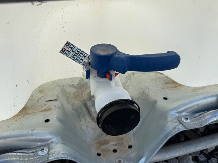 #22624-•-1000-gallon-poly-tank-w/-cage-image-4