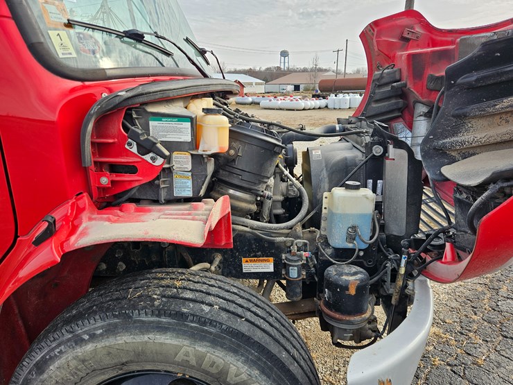 2016-freightliner-s2g-image-38