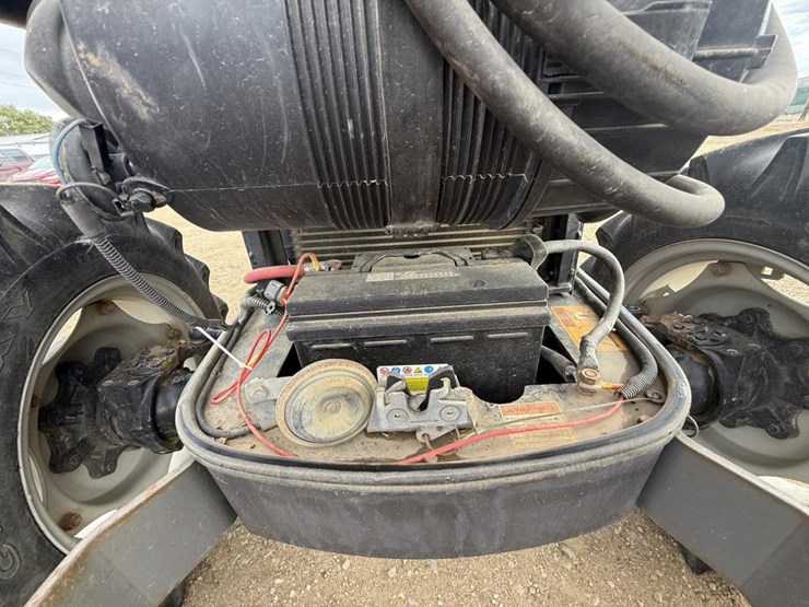 2009-massey-ferguson-3625-image-75