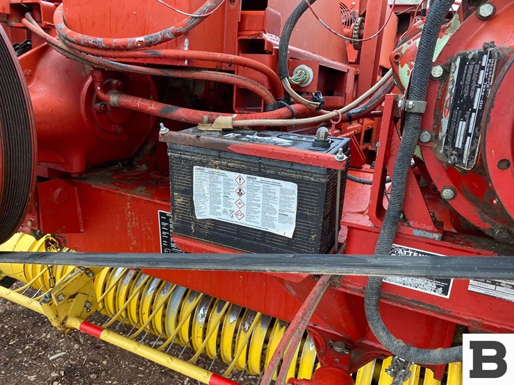 2002-new-holland-bb900-image-12