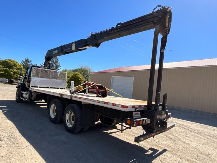 2013-freightliner-sd114-material-crane-image-15