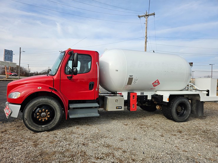 2016-freightliner-s2g-image-5