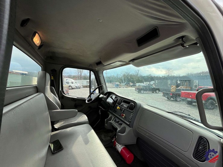 2017-freightliner-m2-s/a-tank-truck-image-62