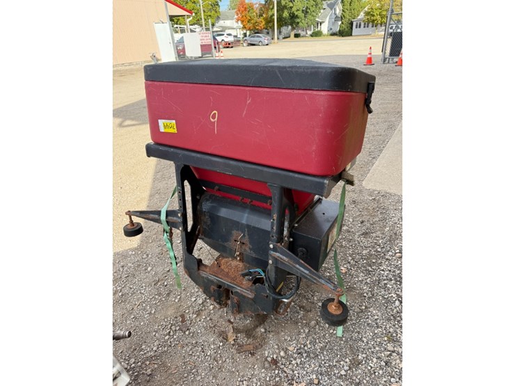 boss-salt-spreader-image-4