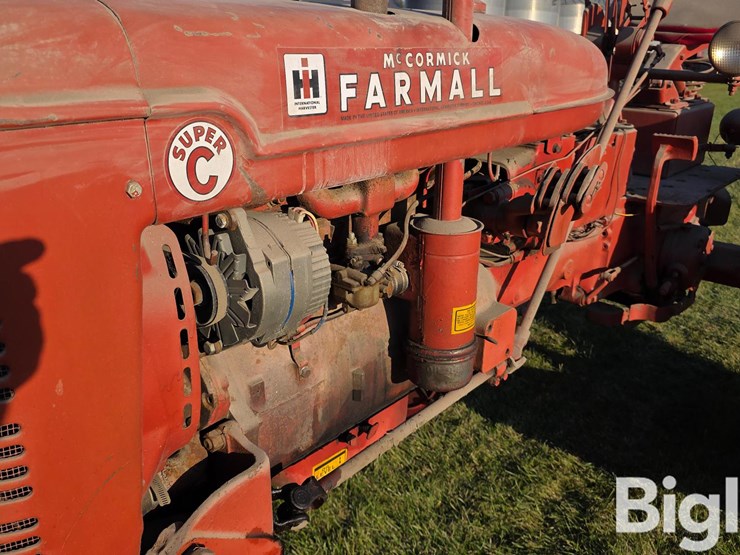 1952-farmall-super-c-2wd-tractor-image-10
