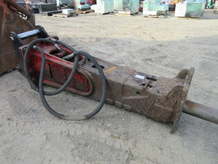 caterpillar-330-image-6