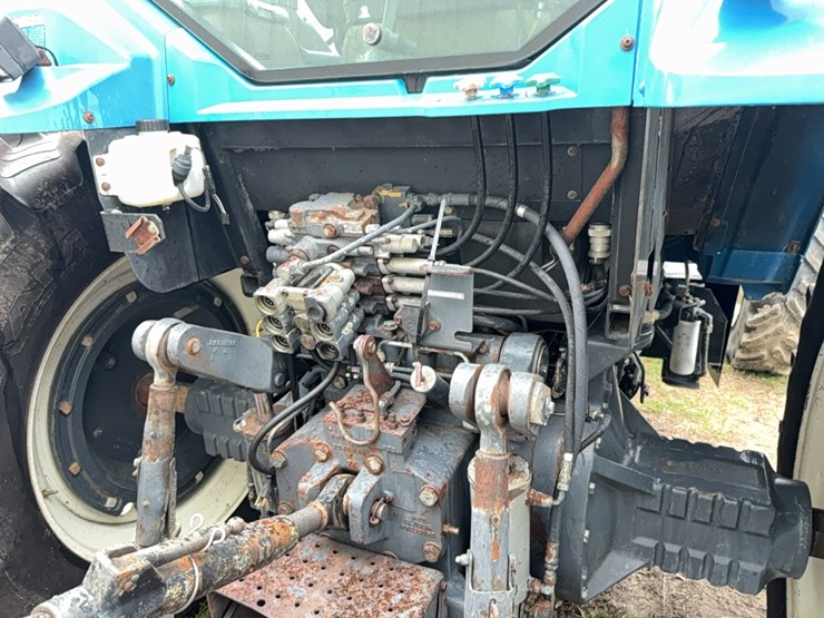 new-holland-8770-image-57