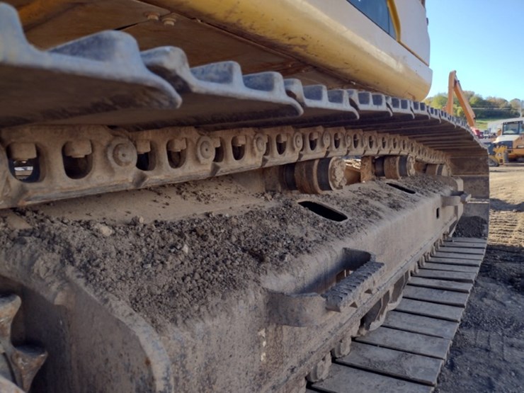 caterpillar-320dl-image-23