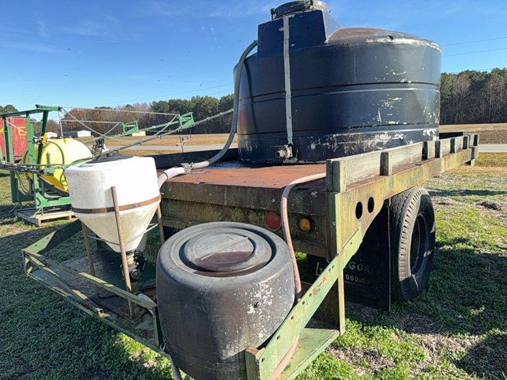 truck-body-with-hydraulic-cylinder,-still-in-place-with-poly-tank,-rinse-tank,-motor,-located-at-107-jernigan-swamp-rd.,-ahoskie,-nc-image-26