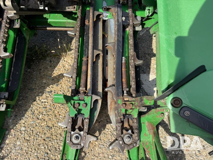 2014-john-deere-616c-image-17