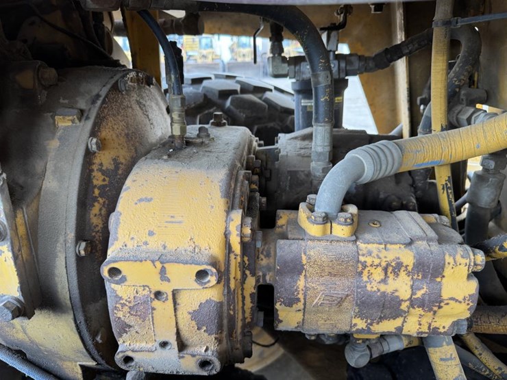 1982-caterpillar-3208-image-48