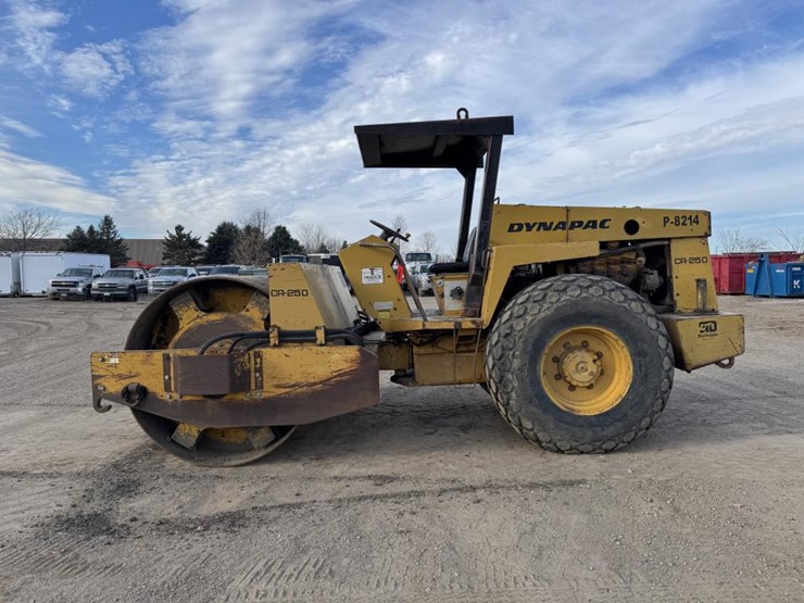 1982-caterpillar-3208-image-2