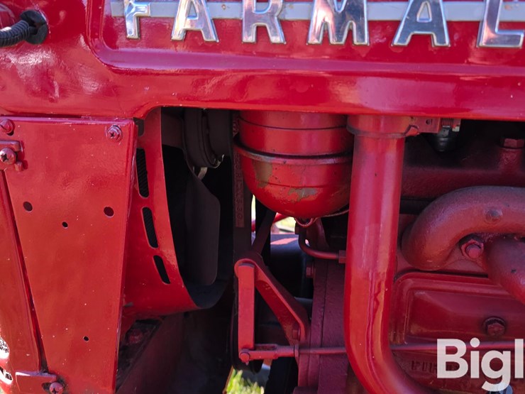 1955-farmall-cub-2wd-tractor-image-12