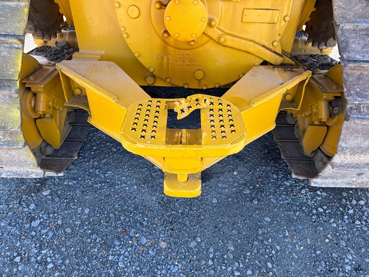 caterpillar-d4h-image-9