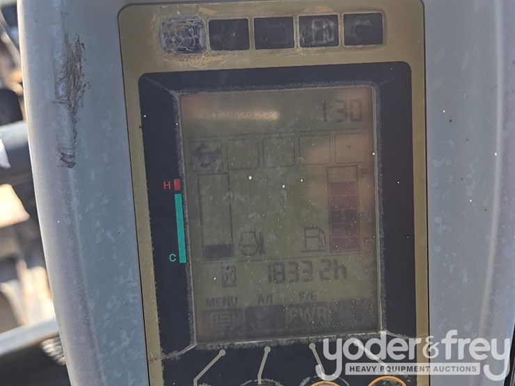 2019-deere-35g-image-73