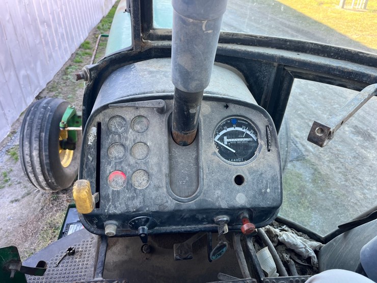 john-deere-4240-image-4