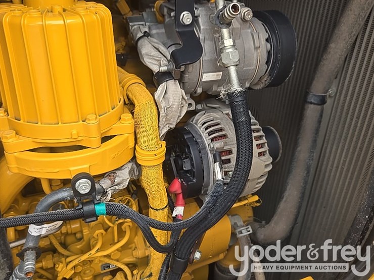 2019-deere-850l-wlt-image-87