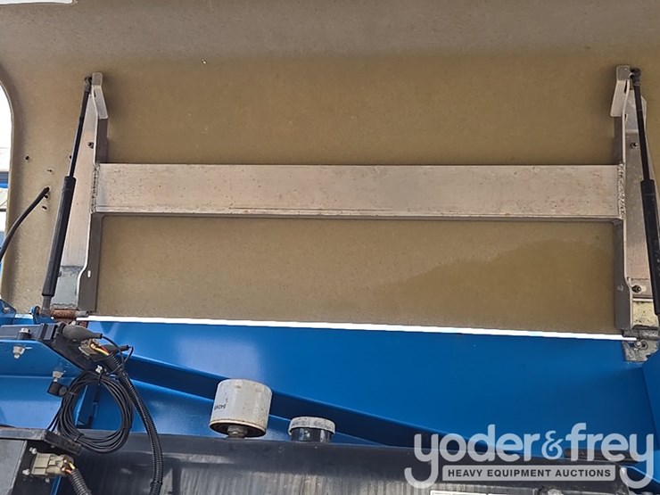 2015-genie-zx-135-image-102