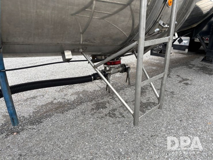 1982-trailmobile-trailer-image-64