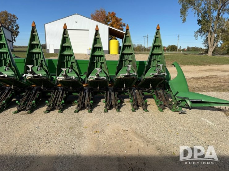 2014-john-deere-616c-image-16