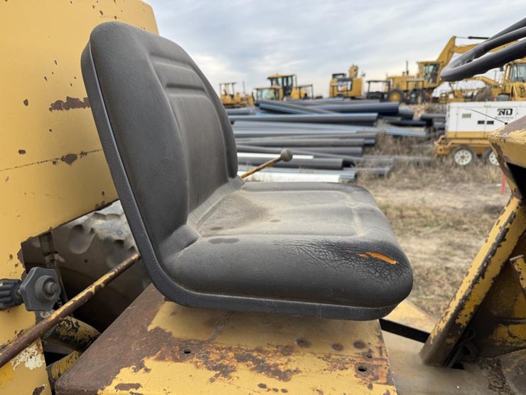 caterpillar-3208-image-18