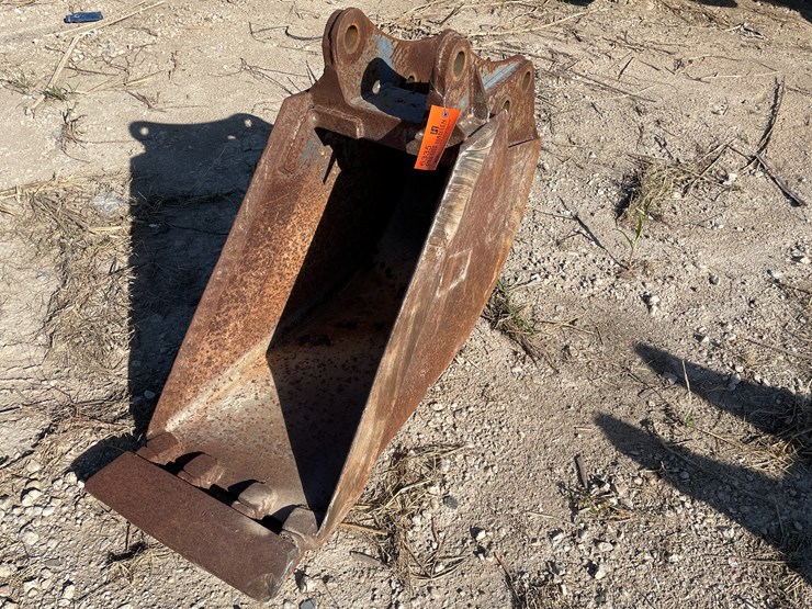 #6335-•-excavator-bucket-image-3