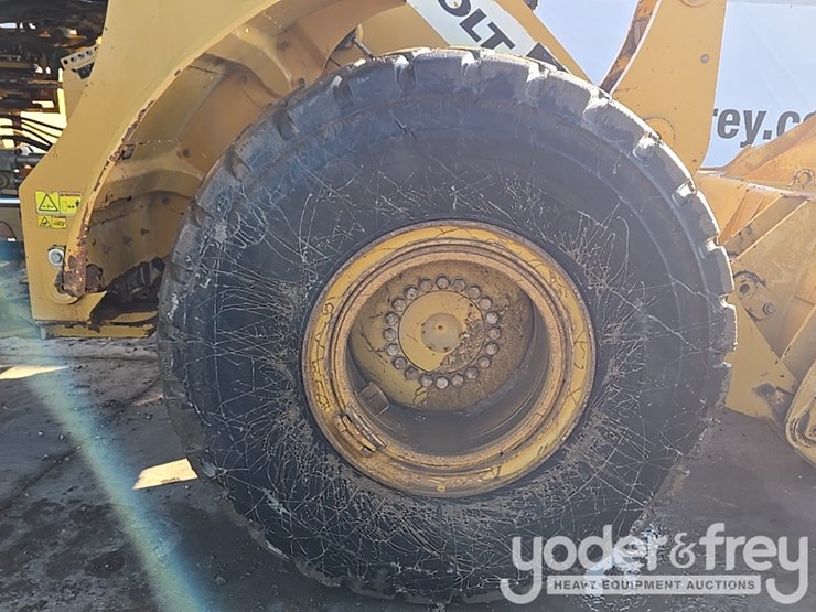 2016-caterpillar-950m-image-28