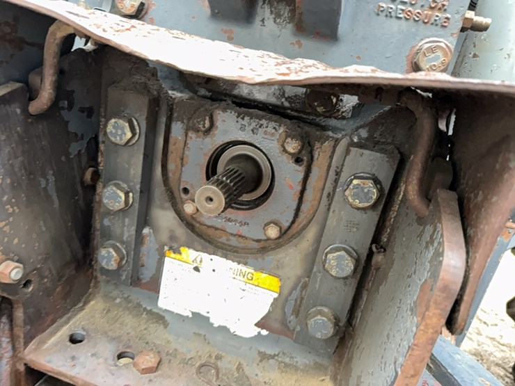 new-holland-8770-image-77