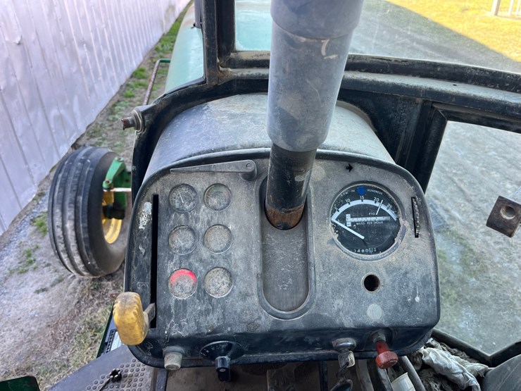 john-deere-4240-image-11