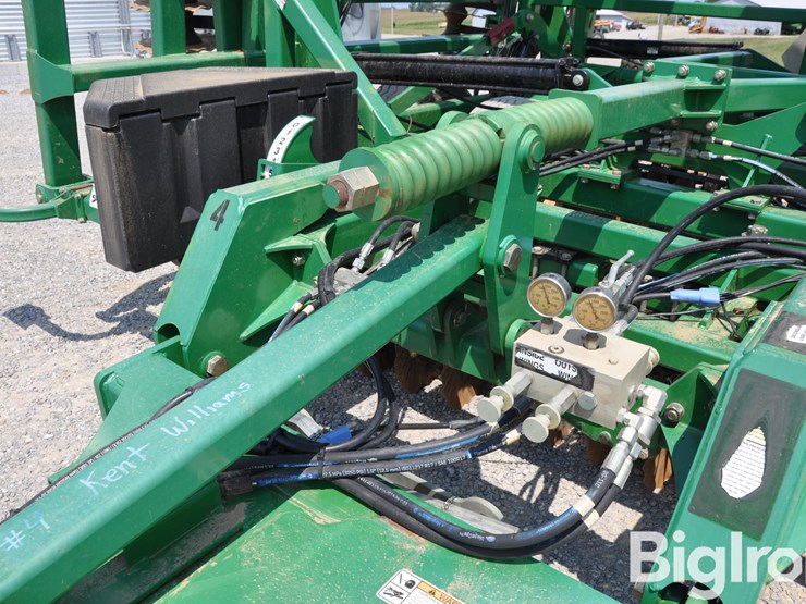 great-plains-4000tm-image-15