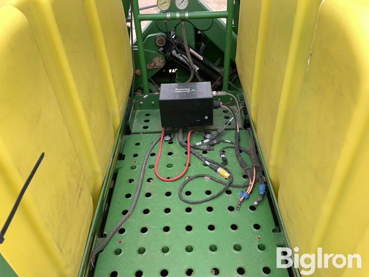 2010-john-deere-dr18-image-13